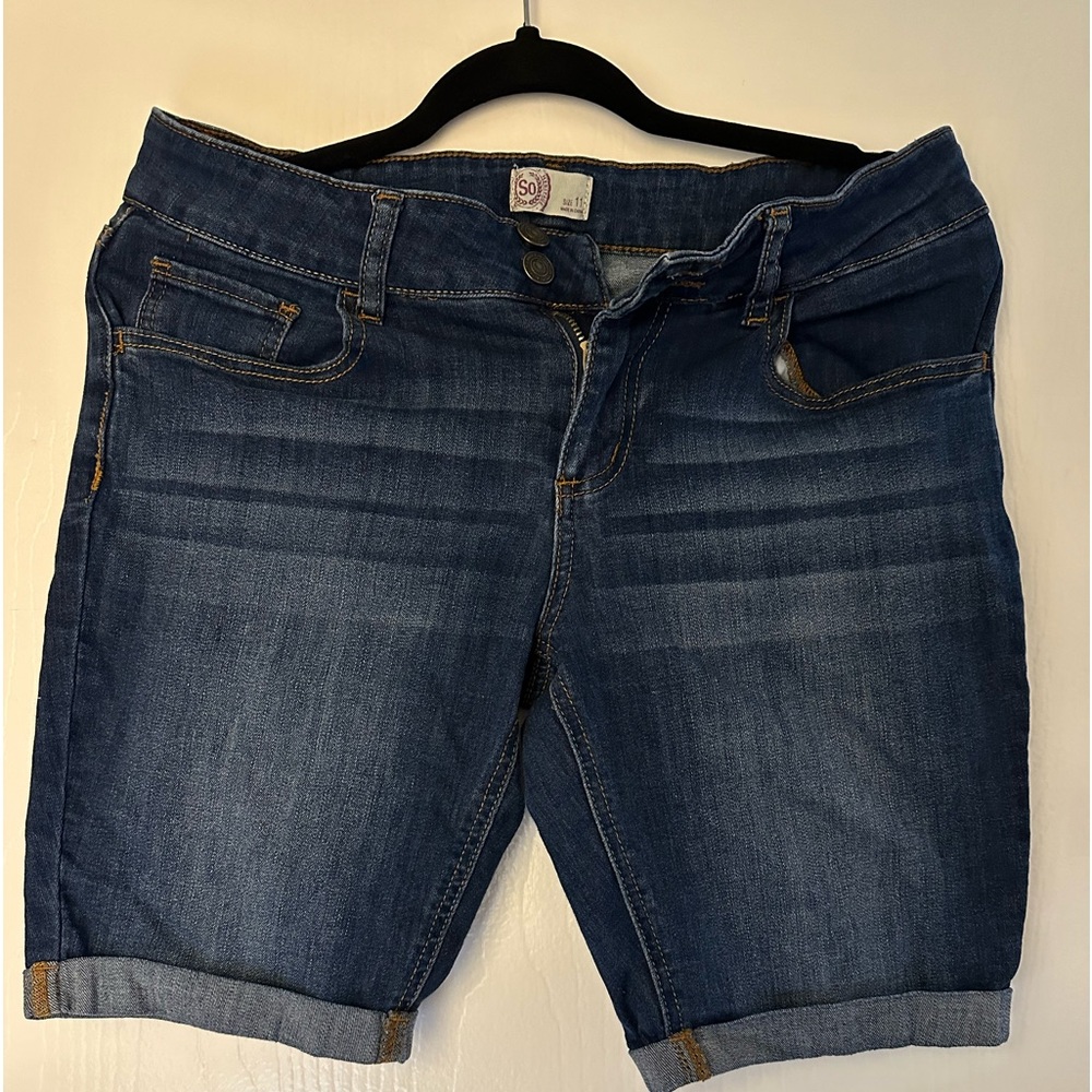 So Jean shorts size 11